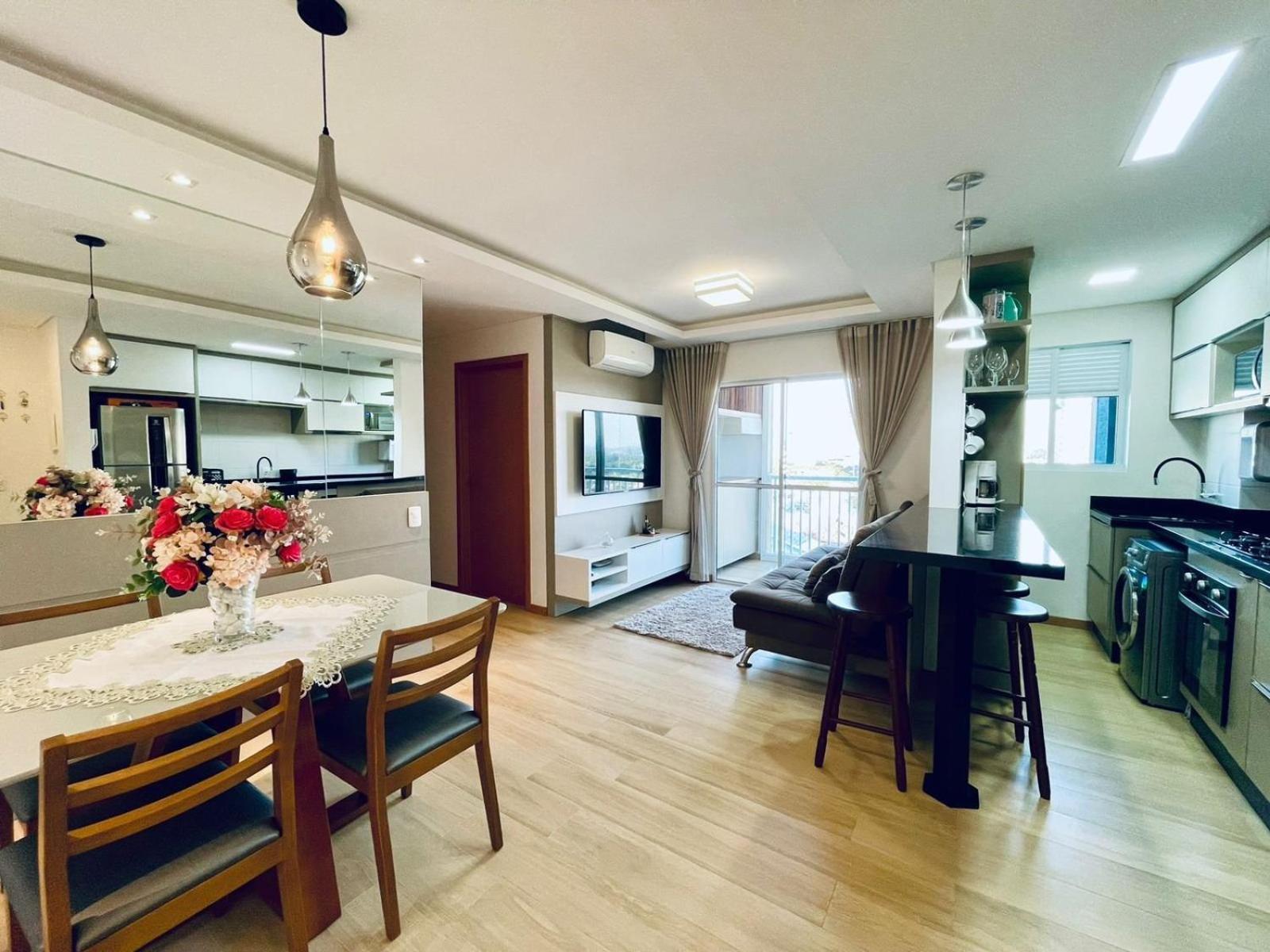 7º Andar, Vista Mar, 200m Praia, 15km B Carrero Apartment *